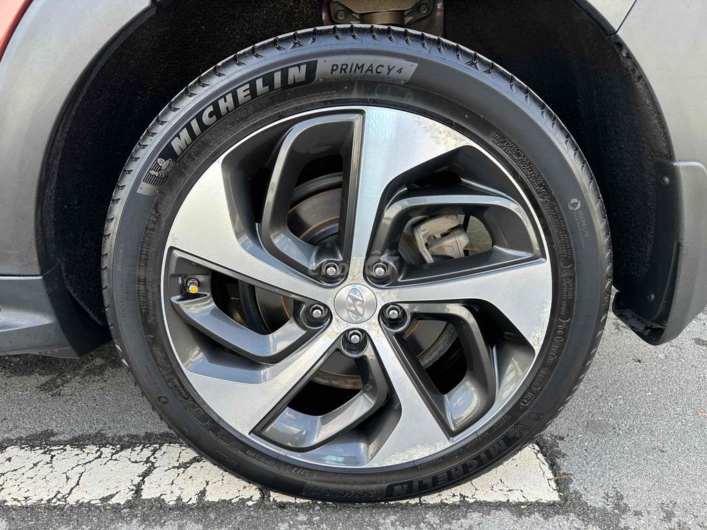 Hyundai Tucson Sx 2019 1.6Tubo Đỏ - 74000Km. Mua bán Ô tô tại Quận Cầu Giấy Hà Nội được đăng bởi Vũ Kiên hình 11