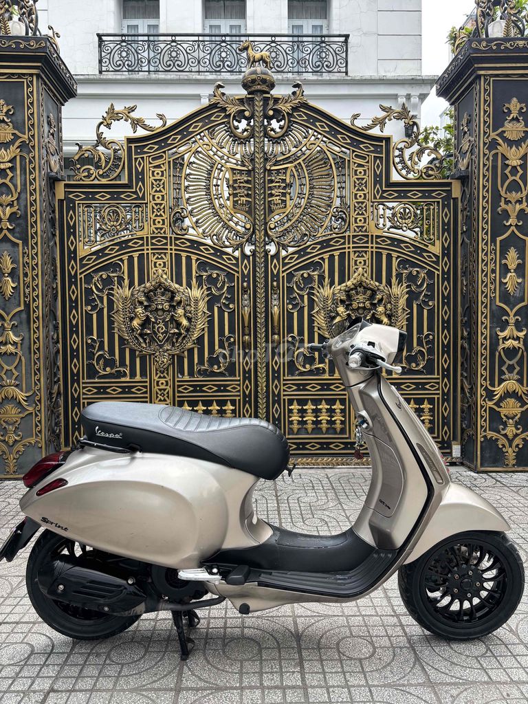 VESPA Sprint 2015 Mấy Móc Zin Áo Dọn New TFT. Mua bán Xe máy tại Quận Bình Thạnh Tp Hồ Chí Minh được đăng bởi Mai văn giang hình 5
