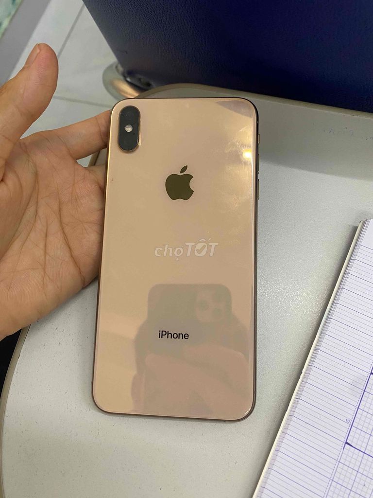 iPhone Xs Max 64GB Vàng. Mua bán Điện thoại tại Quận 7 Tp Hồ Chí Minh được đăng bởi Hi to ry đế hình 1