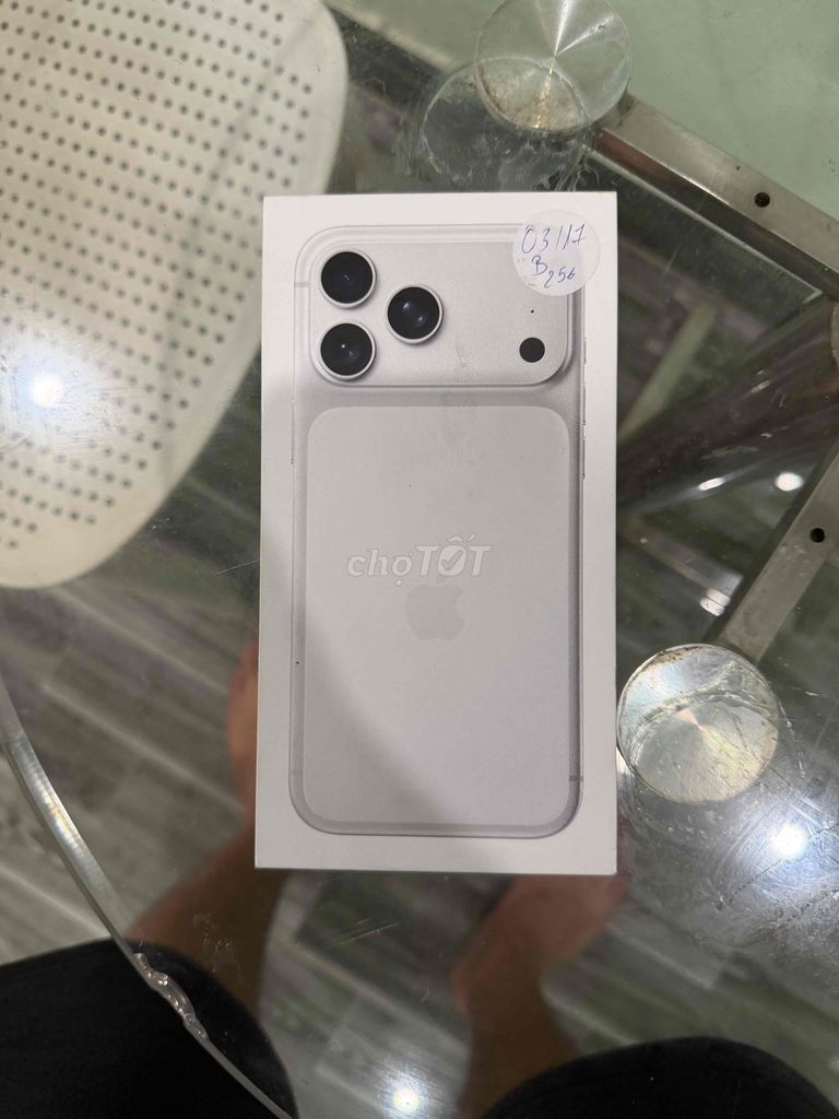 Apple iPhone 17 prm. Mua bán Điện thoại tại Quận Long Biên Hà Nội được đăng bởi minh tạ hình 1