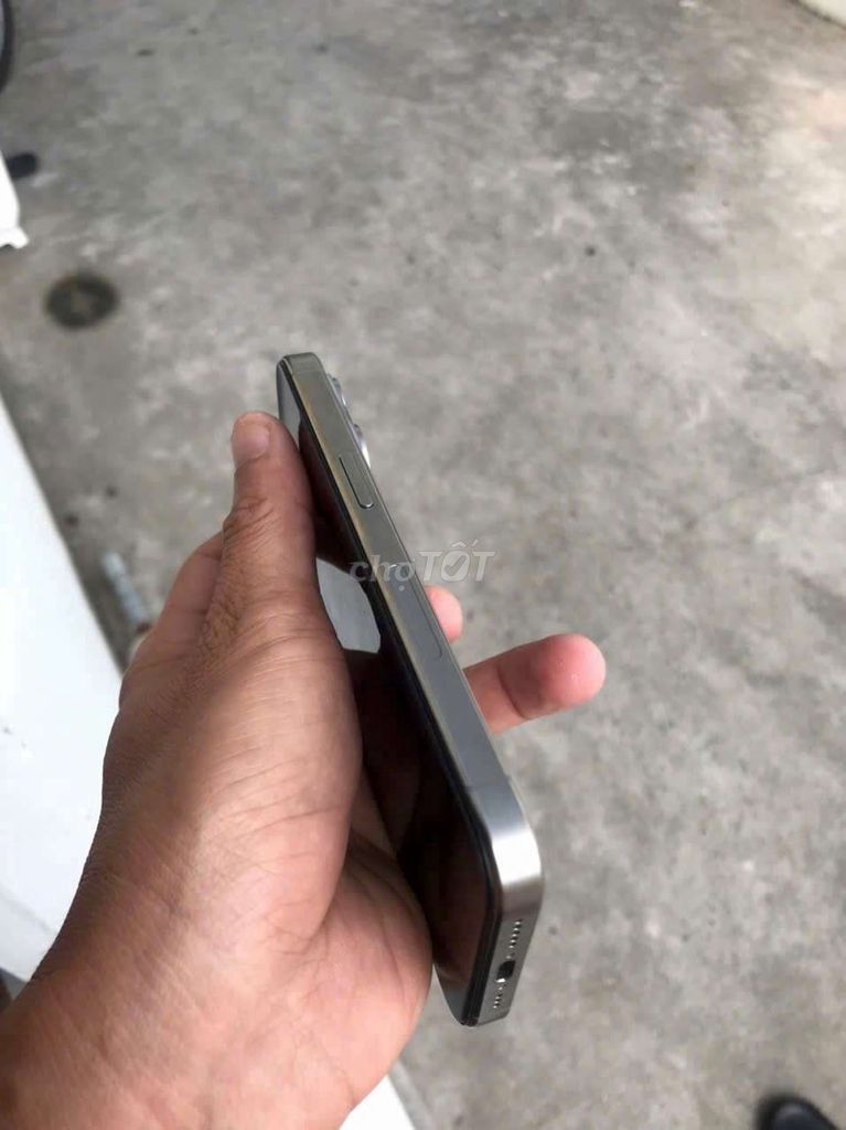 Apple iPhone 15 Pro 256GB Xám Mỹ. Mua bán Điện thoại tại Quận Cái Răng Cần Thơ được đăng bởi vinh hình 1
