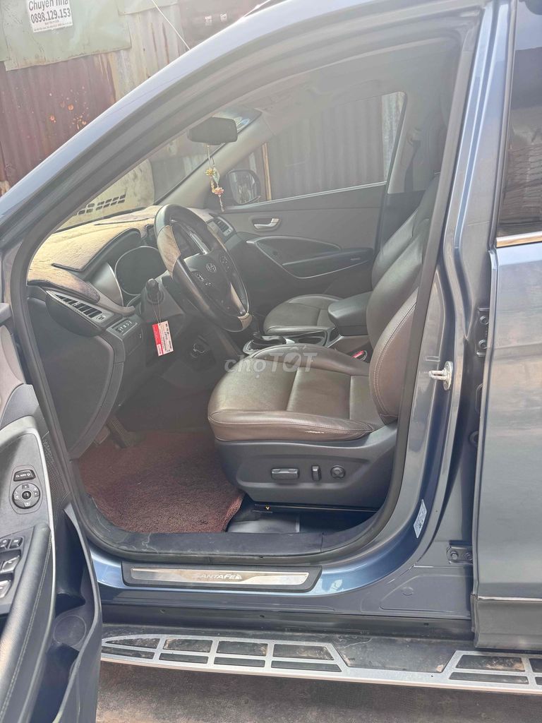 Hyundai Santa Fe 2017 2.4 AT 4 WD - 99000km. Mua bán Ô tô tại Quận Bình Tân Tp Hồ Chí Minh được đăng bởi thành tâm  hình 8