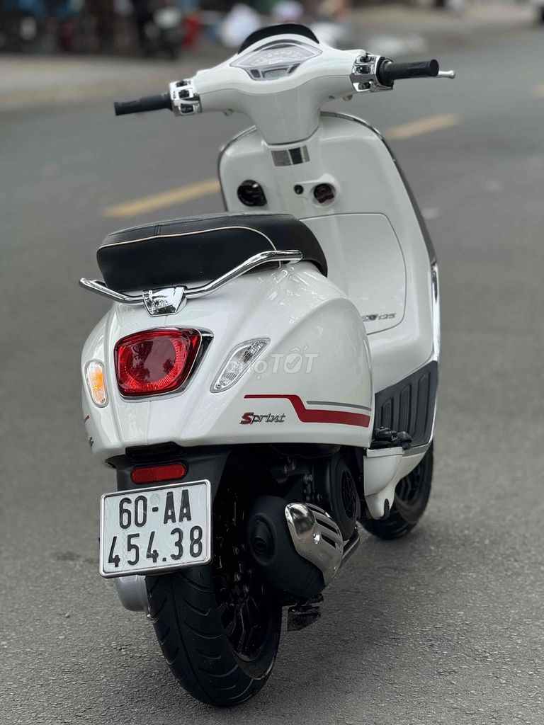 Vespa Sprint 125 2022 Trắng Đen Bản S chính chủ ky. Mua bán Xe máy tại Thành phố Biên Hòa Đồng Nai được đăng bởi Xe Máy Sơn Trung Duy hình 5