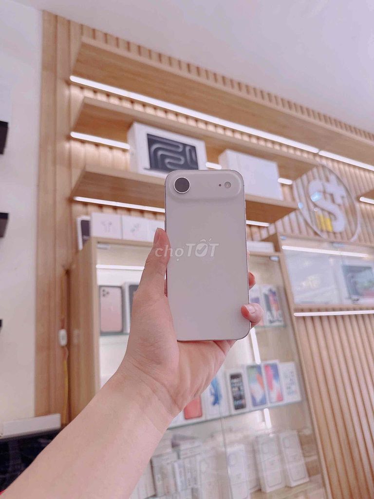 iPhone Air 256GB Thép Trắng VN Zin nét. Mua bán Điện thoại tại Quận Đống Đa Hà Nội được đăng bởi Ngô Minh Hoàng hình 1