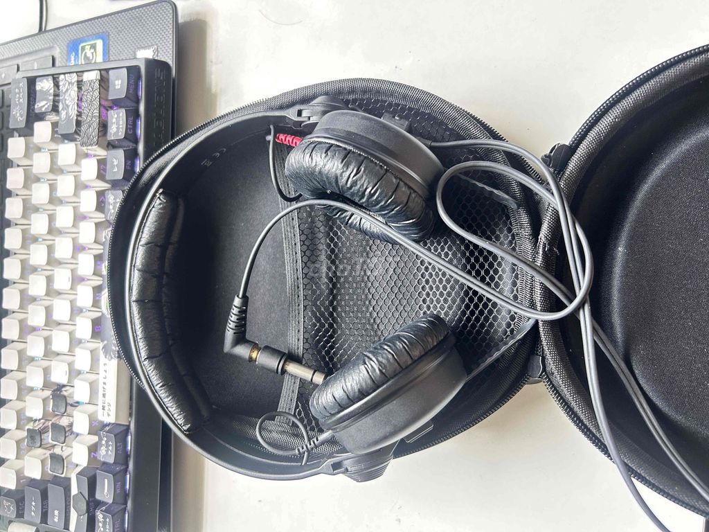 Tai nghe Sennheiser HD 25 Đen Đã qua sử dụng. Mua bán Tivi, Âm thanh tại Quận Cẩm Lệ Đà Nẵng được đăng bởi Minh Nhật Nguyễn hình 1