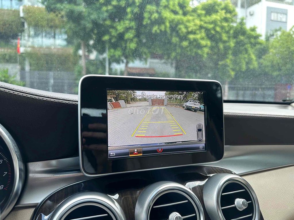 Mercedes Benz GLC200 sx 2018 màu đen. Mua bán Ô tô tại Quận Cầu Giấy Hà Nội được đăng bởi Cao Quý hình 16