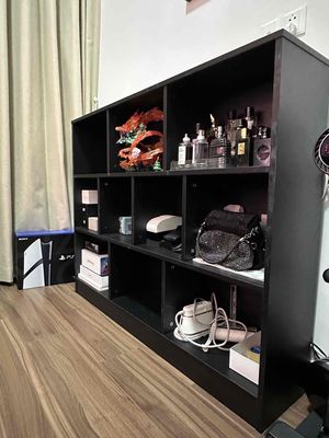 PASS TỦ KỆ TRANG TRÍ CÓ FIX NHANH GỌN LẸ. Mua bán Tủ, kệ gia đình tại Quận 3 Tp Hồ Chí Minh được đăng bởi Lưu Vĩ San