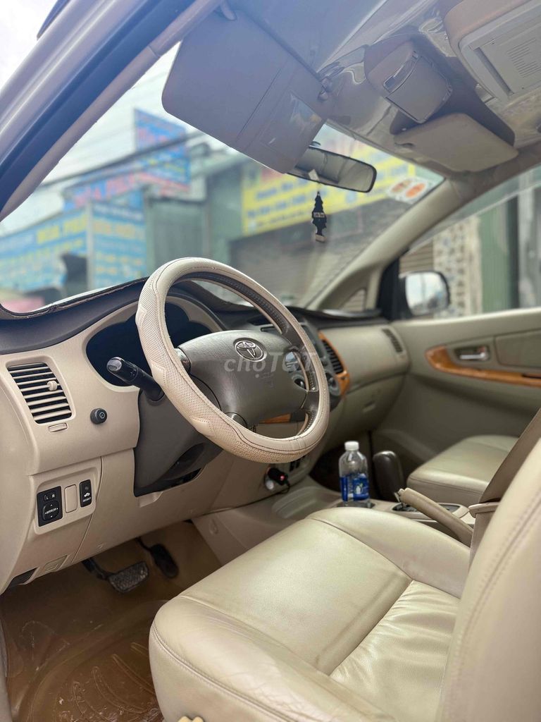 Cần bán Innova 2008 bản V số tự động xe gia đình. Mua bán Ô tô tại Thị xã Bến Cát Bình Dương được đăng bởi Xe Máy Thành Vinh hình 5