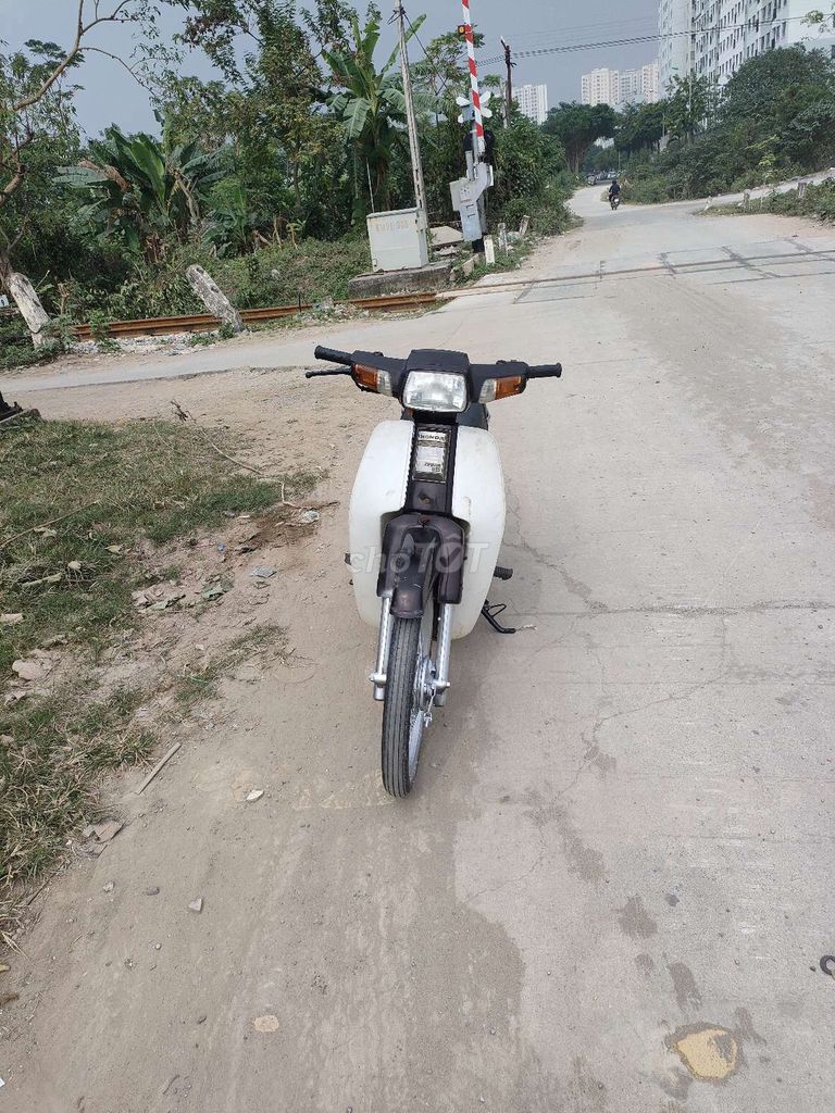 Cần bán xe số như hình. Mua bán Xe máy tại Quận Hà Đông Hà Nội được đăng bởi Đăng Thái hình 2