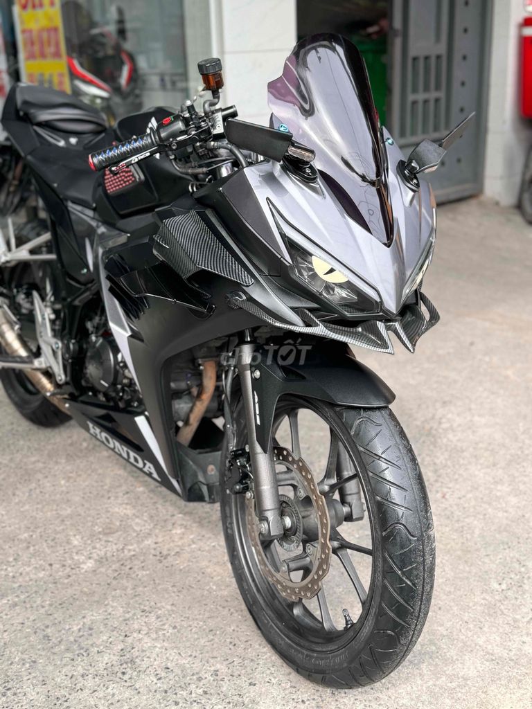 Cần bán Honda CBR150R 2020 Abs Biển SG 9 chủ. Mua bán Xe máy tại Quận Bình Tân Tp Hồ Chí Minh được đăng bởi Việt Motor Bình Tân hình 2