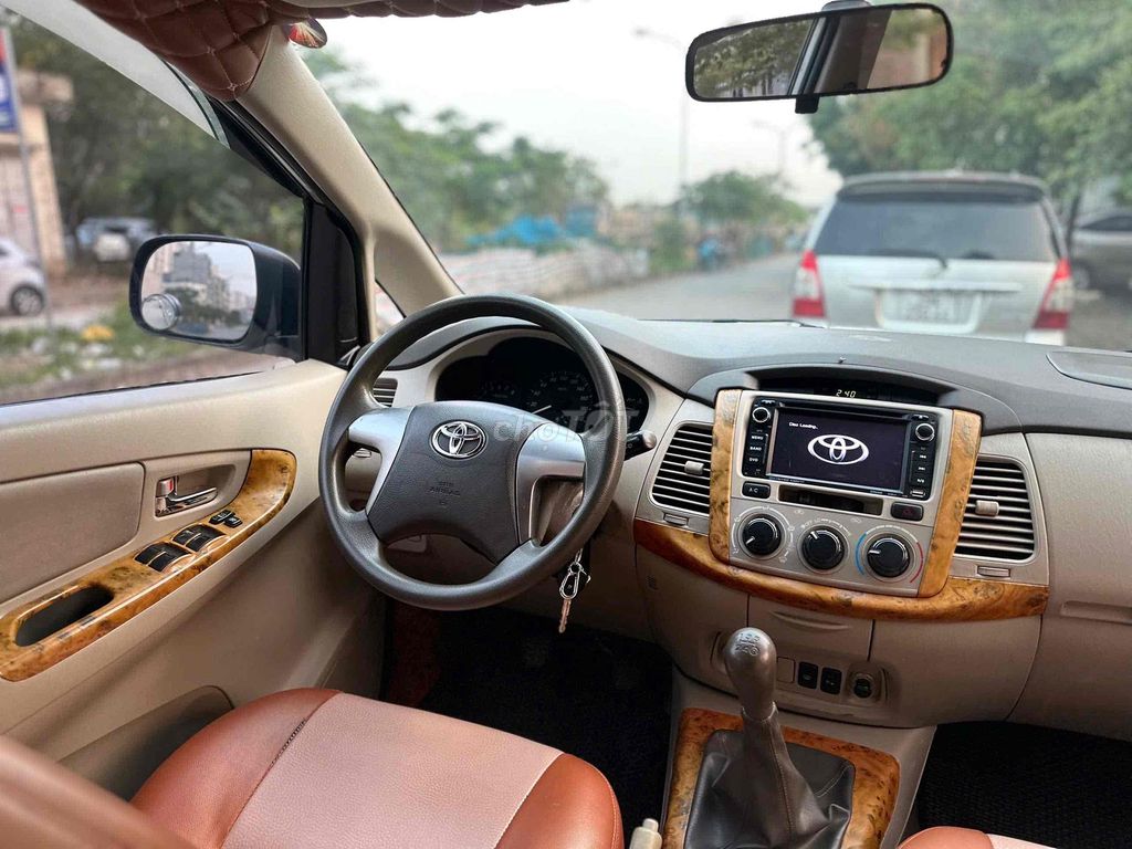 Toyota Innova 2014 E Bạc. Mua bán Ô tô tại Quận Hà Đông Hà Nội được đăng bởi Ánh Minh hình 3