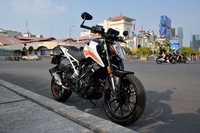 Mình bán KTM Duke 390 2022 15700 km chính chủ. Mua bán Xe máy tại Thành phố Thủ Đức Tp Hồ Chí Minh được đăng bởi Minh Trí