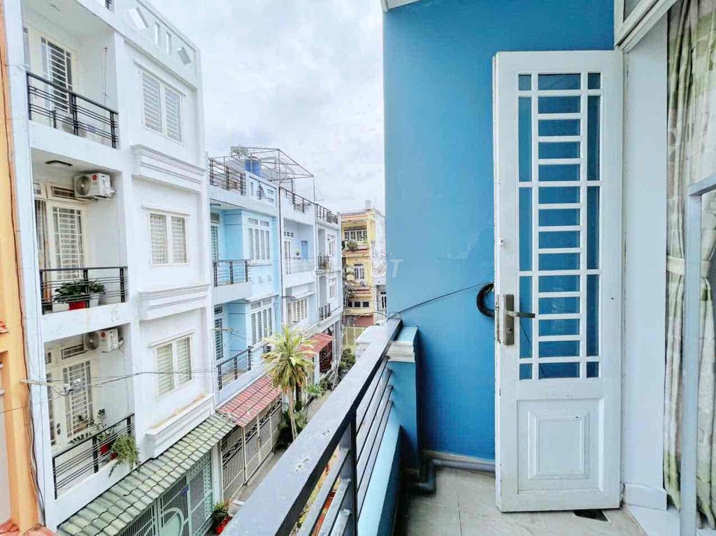HAI PHÒNG NGỦ BAN CÔNG NGAY VĂN LANG CƠ SỞ 3 - ảnh 4