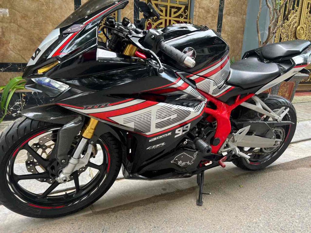 Honda CBR 250RR biển số 29 rất mới leng keng pkl. Mua bán Xe máy tại Quận Cầu Giấy Hà Nội được đăng bởi Tong motor xe may hình 4