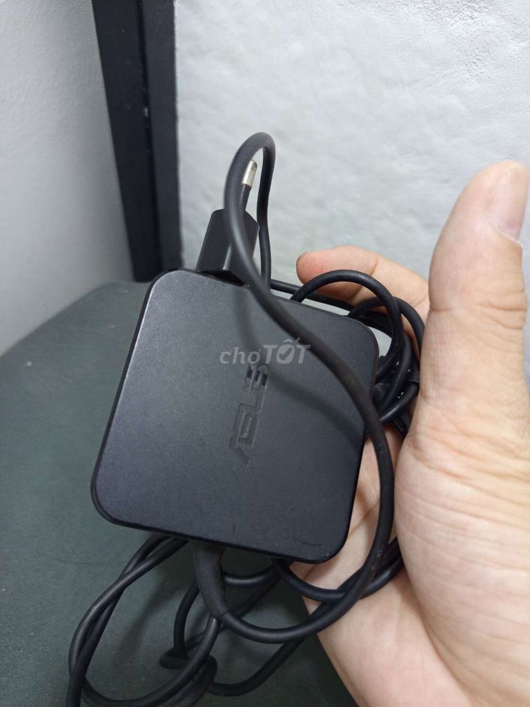 Sạc laptop Asus Đen Chính hãng. Mua bán Phụ kiện (Màn hình, Chuột...) tại Quận Hải Châu Đà Nẵng được đăng bởi tkhoa hình 1