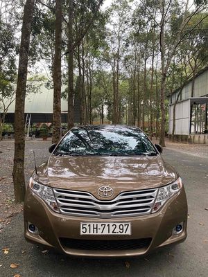 Toyota Venza 2009 Nâu 65.000 miles. Mua bán Ô tô tại Quận 1 Tp Hồ Chí Minh được đăng bởi Luật Nguyễn hình 1
