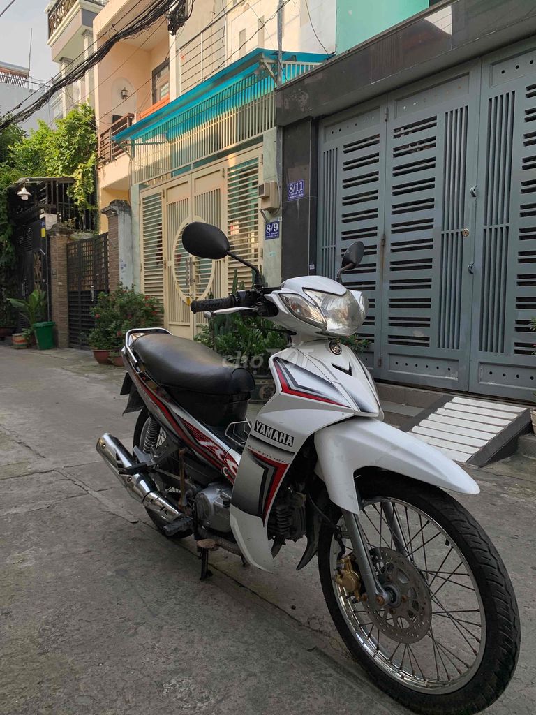 Yamaha Sirius 110cc 2013 trắng đen SD39000km bstp. Mua bán Xe máy tại Quận Bình Tân Tp Hồ Chí Minh được đăng bởi Anh khuê hình 4