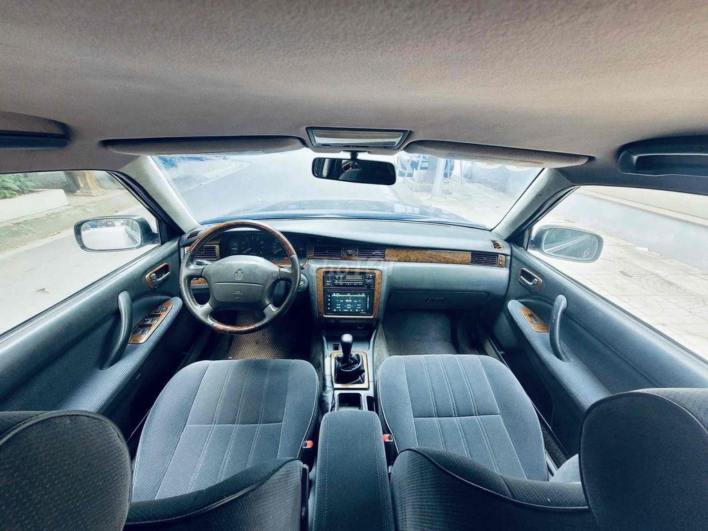 Toyota Crown 1995 - 100000 km. Mua bán Ô tô tại Quận Tây Hồ Hà Nội được đăng bởi Mr Tâm hình 4