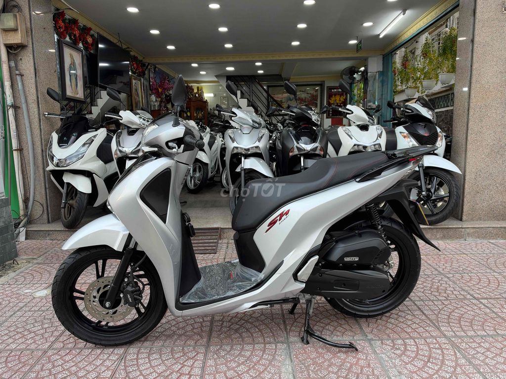 Светодиодные фонари Honda SH 150i 2017 года, серебристо-черные, BSTP, основной владелец