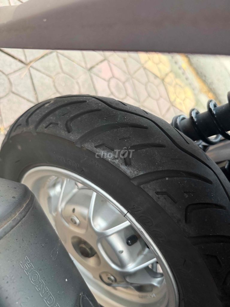 Lead 2018 khóa thông minh zin cứg áo dán keo trong. Mua bán Xe máy tại Thành phố Quảng Ngãi Quảng Ngãi được đăng bởi Hien hình 15