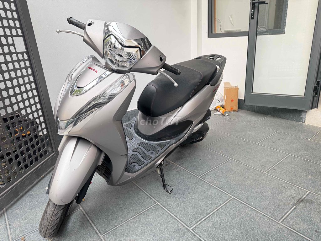 Chính chủ bán xe lead 2023 1 chủ. Mua bán Xe máy tại Huyện Thanh Trì Hà Nội được đăng bởi Nguyễn Nam Anh hình 3