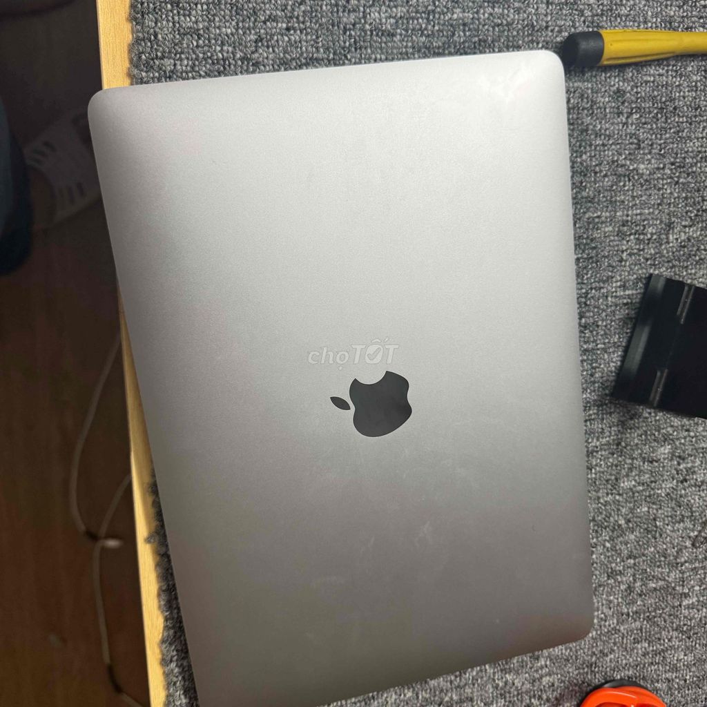 Macbook Pro M1 13” 2020  16g/256 pin94% bh3 tháng. Mua bán Laptop tại Quận 3 Tp Hồ Chí Minh được đăng bởi Phúc Nguyễn hình 1