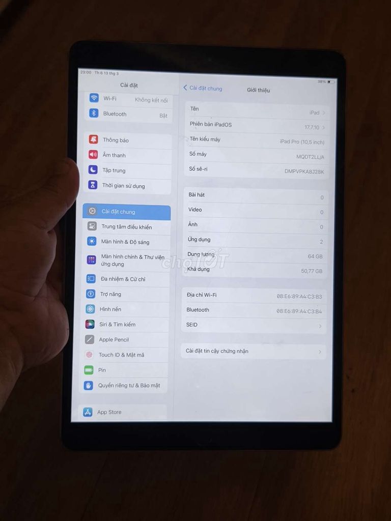 Apple iPad Pro 10.5 64GB Vàng. Mua bán Máy tính bảng tại Quận Hoàng Mai Hà Nội được đăng bởi khanh hình 1