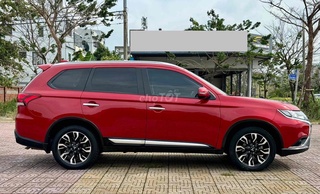 Mitsubishi Outlander 2020 2.0 CVT - 47000 km. Mua bán Ô tô tại Quận Cẩm Lệ Đà Nẵng được đăng bởi nguyễn văn khoa hình 7