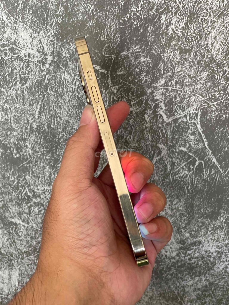 Apple iPhone 13 Pro Max 256GB Vàng LL/A. Mua bán Điện thoại tại Thành phố Tân An Long An được đăng bởi Ve Chai hình 1