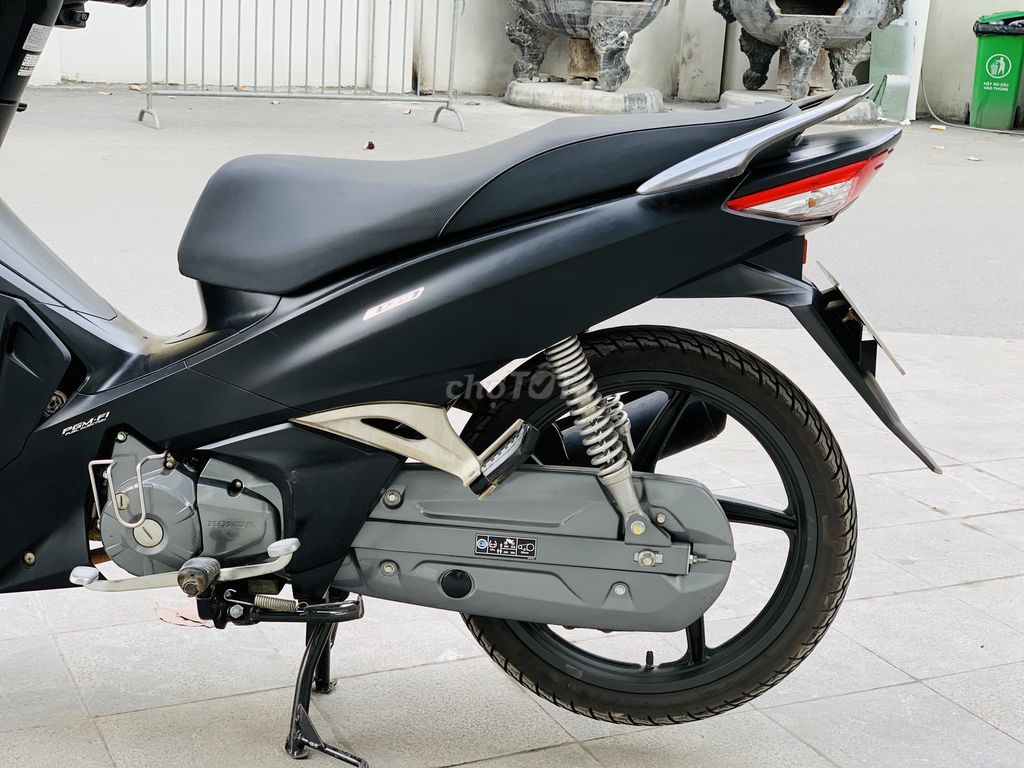 HONDA FUTURE 125 FI KIM PHUN ĐIỆN TỬ 2025 XE ZIN. Mua bán Xe máy tại Quận Nam Từ Liêm Hà Nội được đăng bởi A.SỰ hình 4