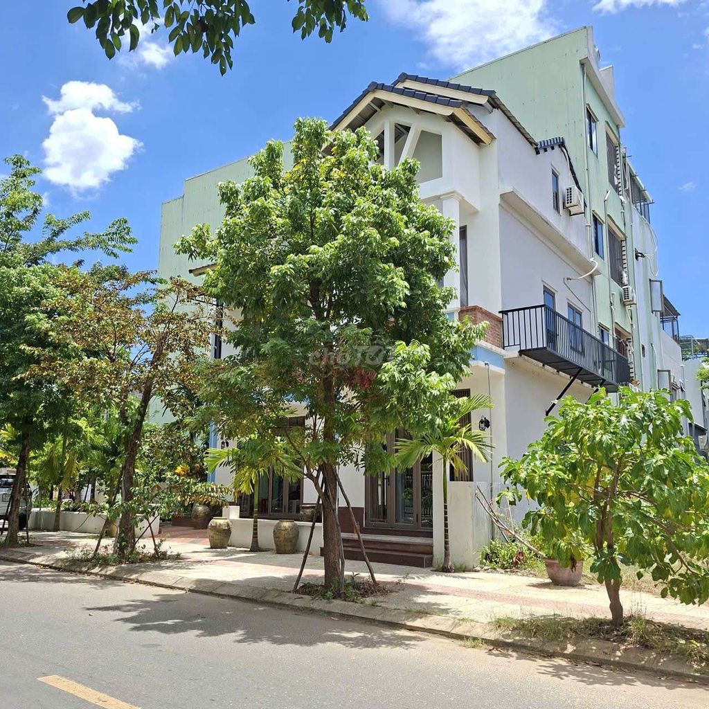 Аренда · 2 комн. · 170 м² · Quận Cẩm Lệ, ул. Đường Phạm Xuân Ẩn