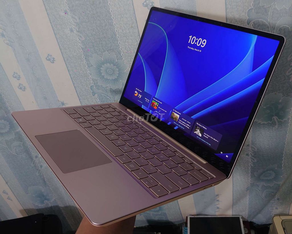 Microsoft Surface Laptop Go 1943 i5 8GB/128GB. Mua bán Laptop tại Thành phố Thủ Đức Tp Hồ Chí Minh được đăng bởi Ngài Alex hình 1