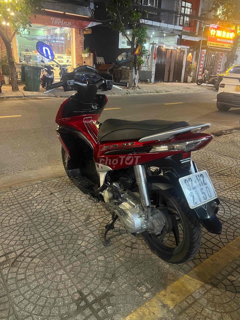 Honda AIR BLADE очень красивые полные документы