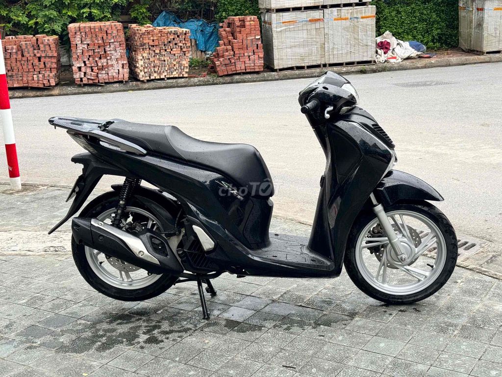 SH 125i CBS Nguyên Bản 2017 Chất _ Bảo Hành 3 Năm✅. Mua bán Xe máy tại Huyện Gia Lâm Hà Nội được đăng bởi Xe Máy Phúc Hưng hình 5
