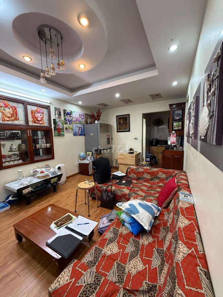 4 tỷ Chung cư Đền Lừ, lô góc sổ đỏ 60m 2PN thang máy tầng cao view đẹp