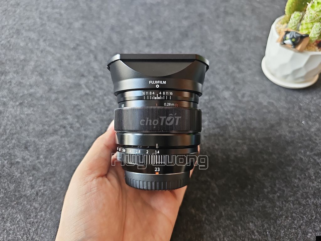 Lens Fujifilm XF23 F1.4 R mới 99% kèm hood vuông