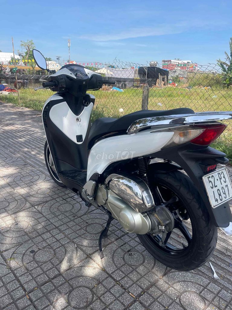 cửa hàng cần bán @ lên Sh 2010. Mua bán Xe máy tại Huyện Hóc Môn Tp Hồ Chí Minh được đăng bởi Phạm chung hình 6