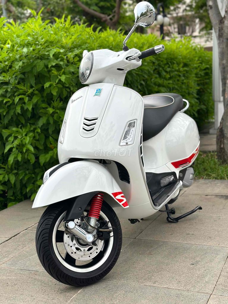 🇨🇮🇨🇮Supper GTS 125cc. ABS 2 Kênh. Ngay Chủ. Mua bán Xe máy tại Quận Gò Vấp Tp Hồ Chí Minh được đăng bởi VESPA ĐỨC NGUYỄN  hình 4