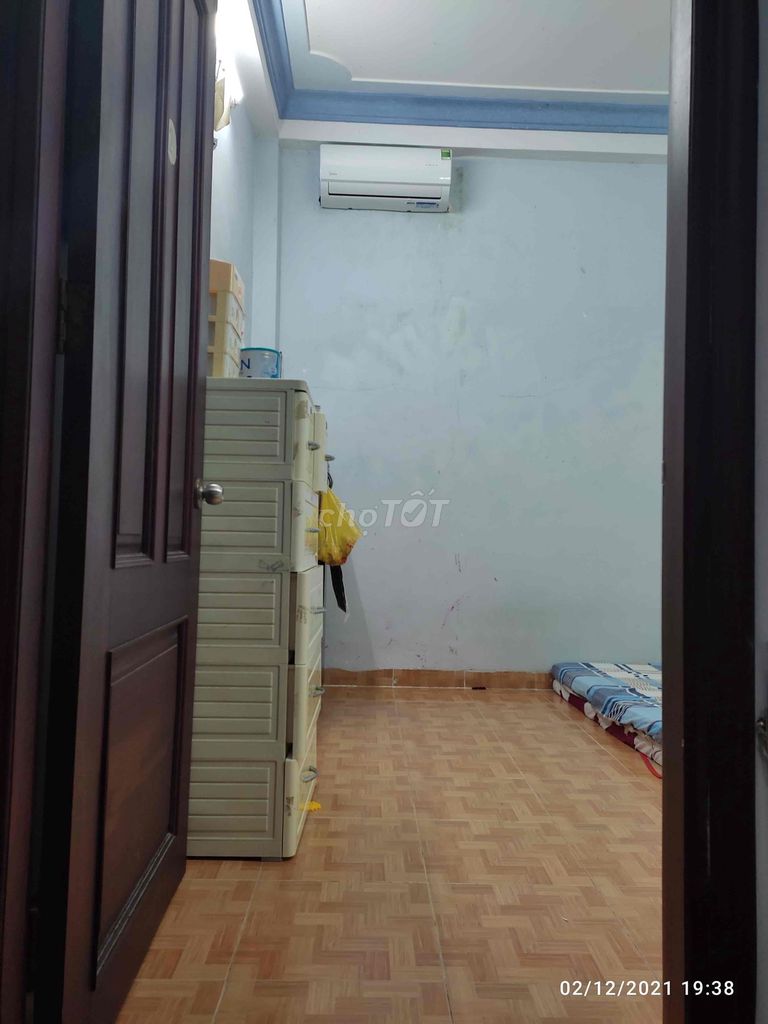 Phòng 18m2 đường Giải phóng,f4, Tân Bình