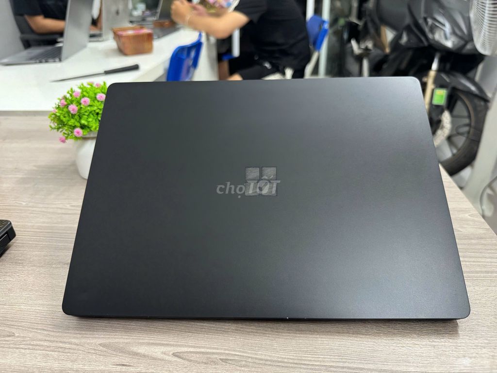 Microsoft Surface Laptop 4 R5|16|256 cảm ứng. Mua bán Laptop tại Quận Thanh Xuân Hà Nội được đăng bởi Kiều Sơn hình 1