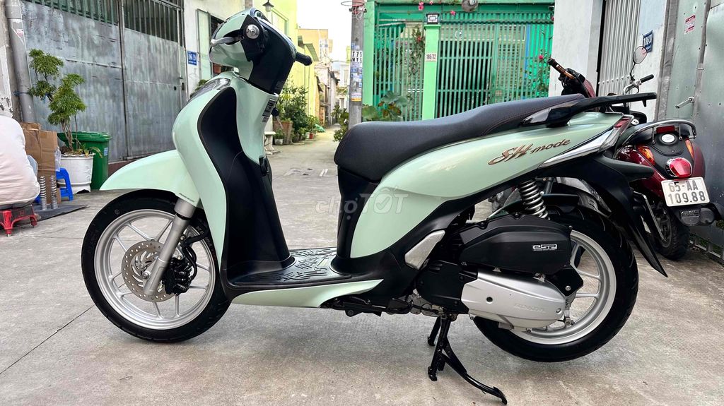 SH Mode 2015 chất xe zin đẹp máy zin êm. Mua bán Xe máy tại Quận Ninh Kiều Cần Thơ được đăng bởi Cửa Hàng Xe Nhật Tài hình 3