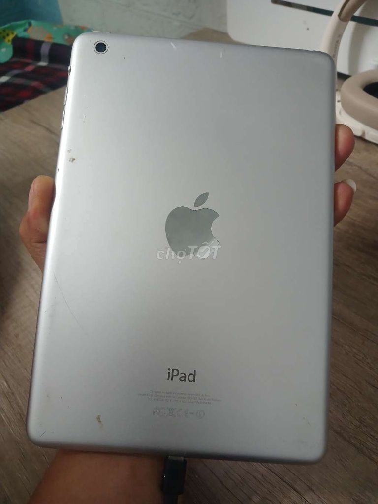 Apple iPad Mini Bạc Xác sống. Mua bán Máy tính bảng tại Thành phố Thủ Đức Tp Hồ Chí Minh được đăng bởi Hieu hình 1
