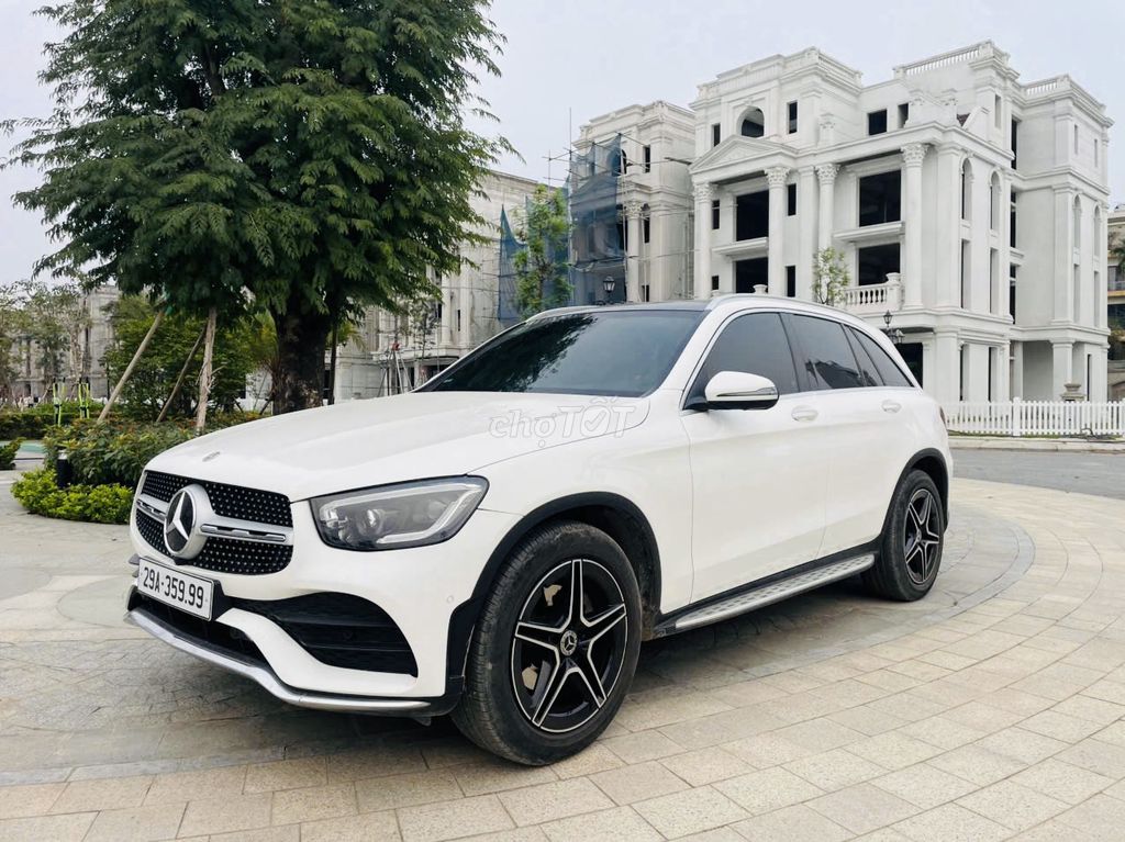 Mercedes Benz GLC 2022 300 4Matic - 42000 km. Mua bán Ô tô tại Quận Nam Từ Liêm Hà Nội được đăng bởi Nguyễn thị hoa hình 1