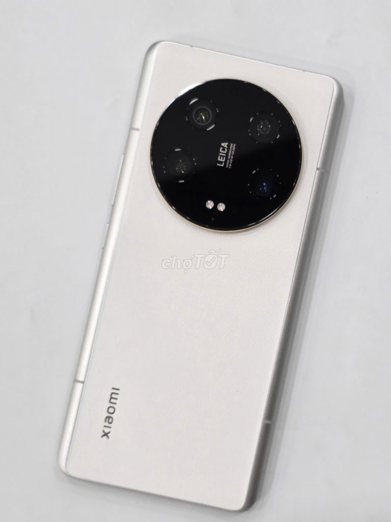 Xiaomi 13 Ultra bản nội địa 12-256gb Trắng đẹp 98%. Mua bán Điện thoại tại Quận Đống Đa Hà Nội được đăng bởi Hiếu Android Shop hình 1
