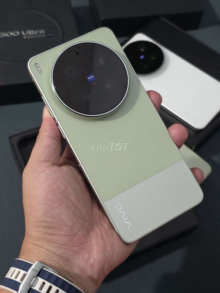 Bán hoặc giao lưu Vivo X300 Ultra 16/512 Fullbox. Mua bán Điện thoại tại Thành phố Biên Hòa Đồng Nai được đăng bởi Việt hình 1