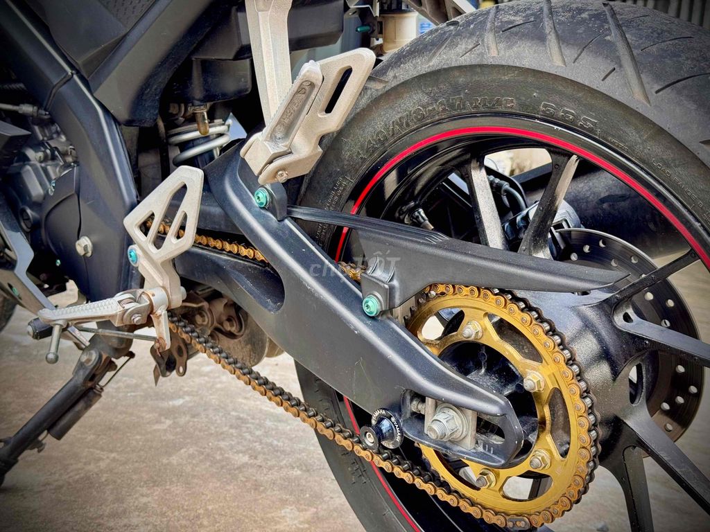 R15 v3 đẹp nét ít chạy bán hoặc giao lưu. Mua bán Xe máy tại Huyện Bàu Bàng Bình Dương được đăng bởi Minh Ánh Store hình 6