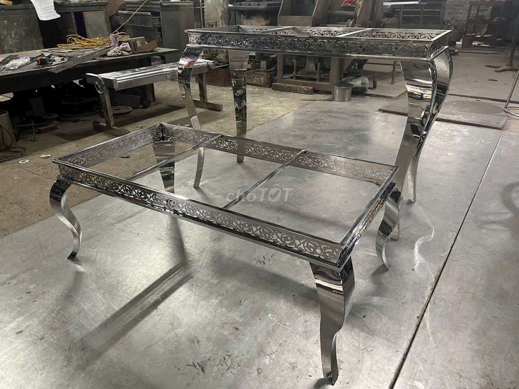 Khung bàn Inox Bạc. Mua bán Bàn ghế tại Huyện Thanh Trì Hà Nội được đăng bởi Hoàng Anh  hình 1