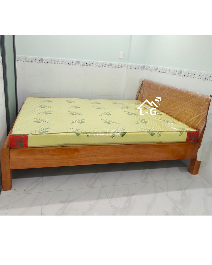 Giường Gỗ Giường Gỗ Giường Gỗ Giường Gỗ Giường Gỗ . Mua bán Giường, chăn ga gối nệm tại Thành phố Thủ Đức Tp Hồ Chí Minh được đăng bởi Lâm Gia Home hình 1