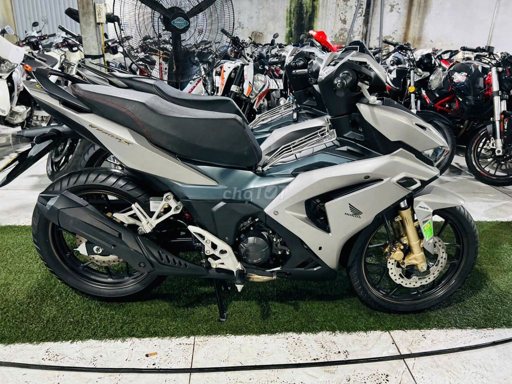 XE MÁY PHÚ THỊNH - HONDA WINNER V3-HỖTRỢTRẢGÓP. Mua bán Xe máy tại Quận Nam Từ Liêm Hà Nội được đăng bởi TRẦN VĂN PHÚ hình 3