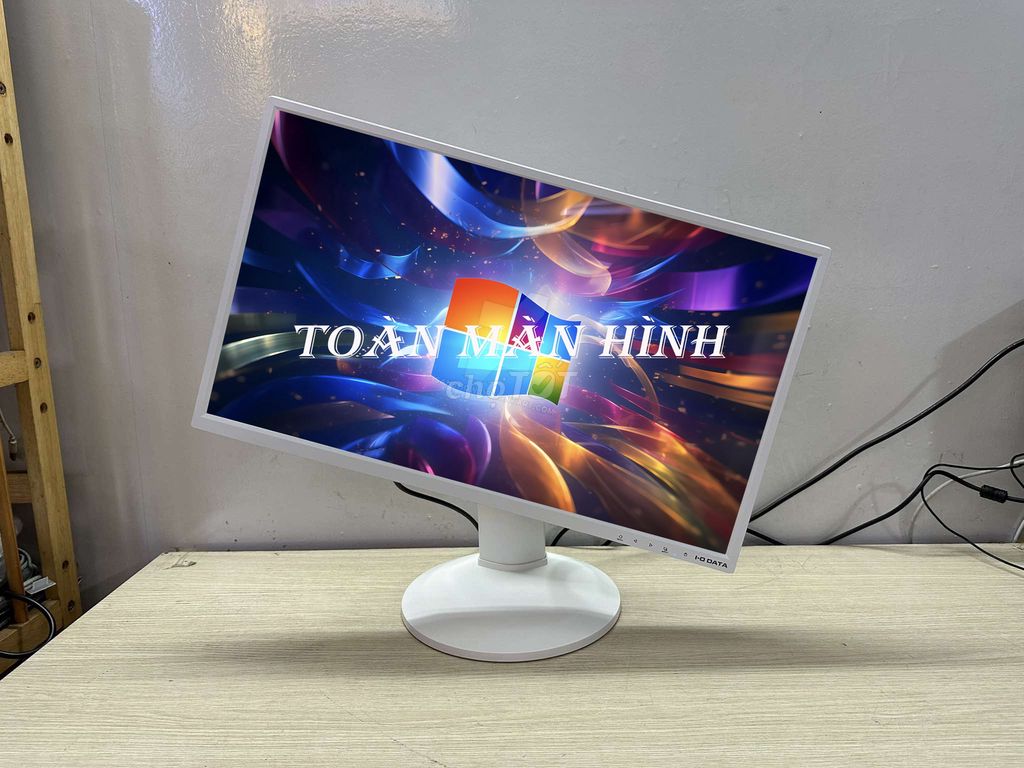 Còn 2 cái 24" chân xoay nhập Nhật giá tốt #1m3